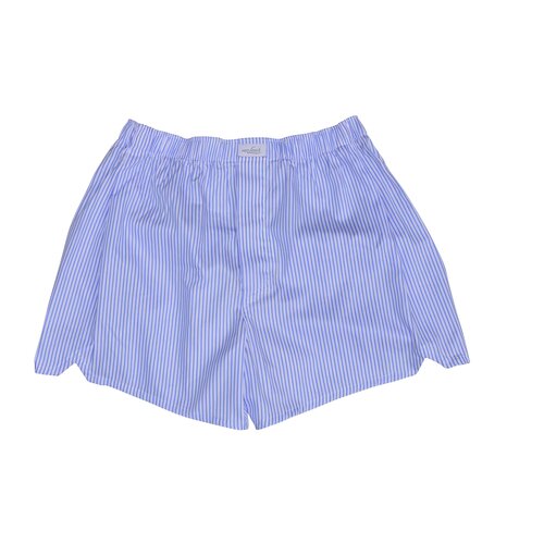 Boxer-Shorts in Weiß mit feinen blauen Streifen