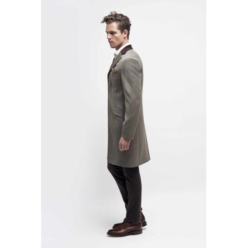 Covert Coat in Khaki mit Braunem Samtkragen